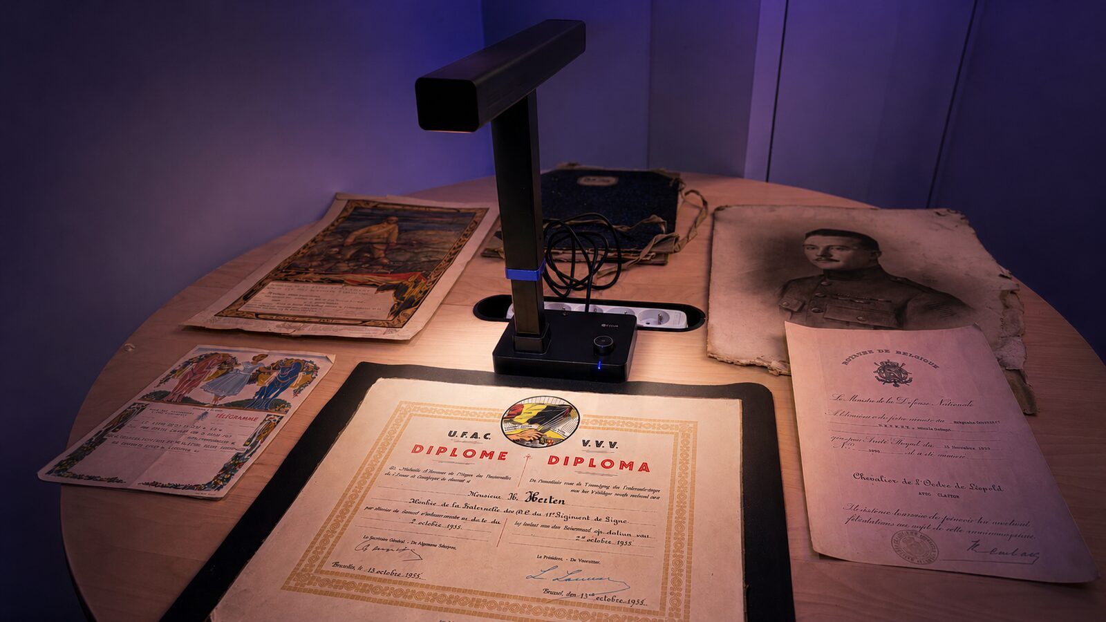Scanner A3 pour documents et grands formats dans l'atelier Blue Box Labs